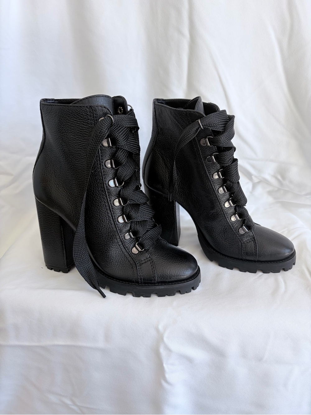 SCHUTZ Black Lace-Up Lug Heel Ankle Boots